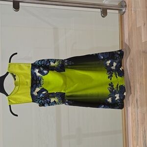 Women's dress. Size XS